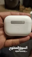  1 air pods pro 2 case only good conditinn