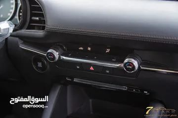  20 Mazda 3 2023 Skyactiv   السيارة وارد و كفالة الشركة و صيانة الشركة و قطعت مسافة 11,000 كم فقط