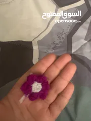  3 وردة جميلة بنفسجية صغيرة صوفية