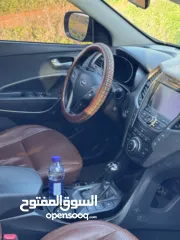  4 هونداي سانتافي