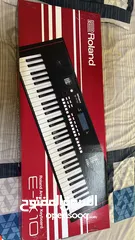  4 PIANO-MUSICAL KEYBOARD - Roland E-X10