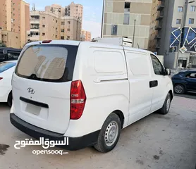  3 Hyundai H1 Cargo Box - 2011 هيونداي H1 بوكس مقفل ثلاجة