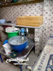  6 محل معجنات كامل للبيع