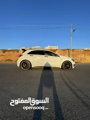  1 Mercedes A45 AMG 2015