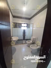  19 شقة مميزة - خلدا - 3نوم 1ماستر - 200م - قرب الخدمات العامة - موقع هادئ ومميز