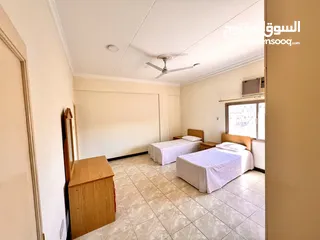  5 For rent in hoora 2 bhk fully furnished 250 exclusive
