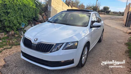  2 سكودا اوكتافيا 2019 صالون بنزين اتومات يد صفر فل فل اضافات بسعر مغري عالكاش