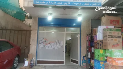  1 محل تجاري للايجار في جبل طارق بجانب بقالة الهدى  بعد اسواق طارق باتجاه قهوة سكر. موقع حيوي. خط باص