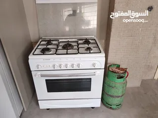  2 غاز خمس عيون فريش ومايكرويف للبيع ياباني شارب اصلي