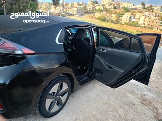  14 هونداي ايونك مميز