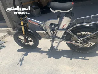  3 دراجات كهربائية