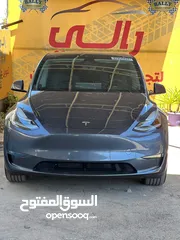  5 تيسلا موديل Y