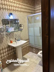  9 شقة للبيع الزرقاء الجديدة- جبل المغير- برج الأحلام - نفس عمارة سوبر ماركت أحمد ( ون ستور)