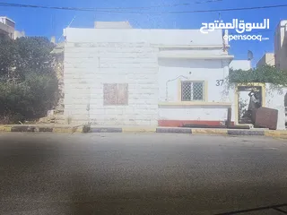  1 منزل للبيع