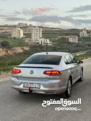  3 باسات  B8  تسيير2021 موديل 2017.