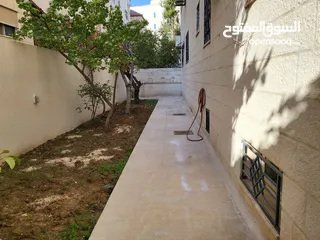  4 شقه طابقيه ارضيه ديبلوكس مع كراج وحديقه ام السماق الجنوبي
