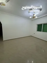  19 شقة أرضية سوبر ديلوكس مع ترس وكراج خاص منطقة جميله وقريبة من الأسواق والخدمات 3 مداخل
