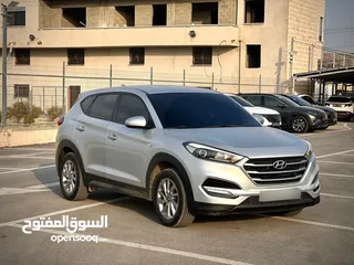  1 هونداي توسان/2017  فل بدون فتحة سقف 4x4