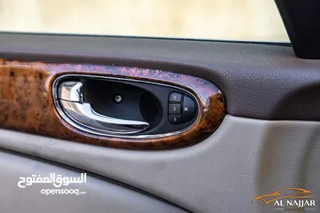  18 Jaguar Xj8 2005  السيارة مميزة جدا