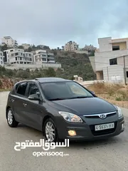  8 هونداي i30 موديل 2009 عداد 90000 سياره نضيفه ولا أروع بدون حوادث مناسبه للعائلات و الستعمال اليومي