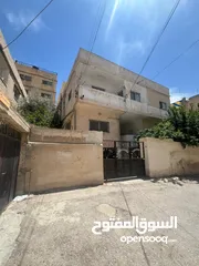  2 عمارة للبيع بسعر مغري بجبل الشمالي خطوتين وتكون بسوق الشمالي خلف KRG عمارة بتجننن ونضيفه ممتز