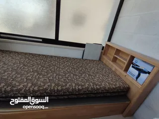  1 تخت بوكس خشب لاتيه