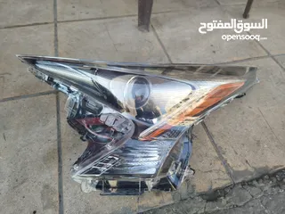  1 ضوء سياره تويوتا بريوس للبيع