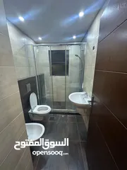  7 شقه فارغه للإيجار دير غبار مميزه جدا