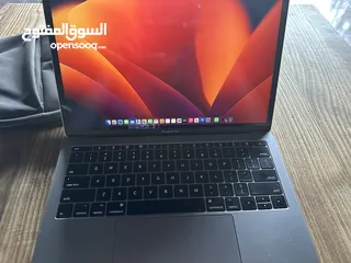  1 MacBook Pro 2017 Core i5 Ram 8gb