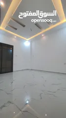  2 شقة جديدة اجمل مواقع التاسعة على شارعين 4 غرفة واحدة ماستر صالة مطبخ حمامين