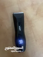  4 ماكينة حلاقة VGR V-938 شبه جديدة مع شاشة رقمية – استخدام مرة واحدة فقط وبسعر ممتاز