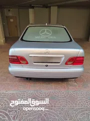  9 مرسيدس بنز e200 للبيع
