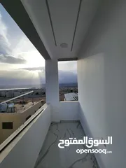  19 للبيع شقه بناء جديد طابق ثالث هندسي يوجد مصعد اطلاله بحريه سوبر ديلوكس