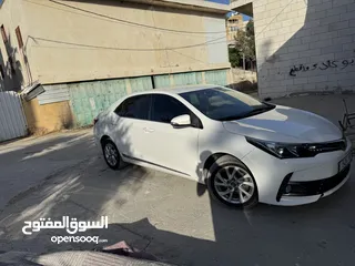  1 تيوتا كرولا 2018