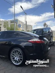  4 Porsche Panamera 2011