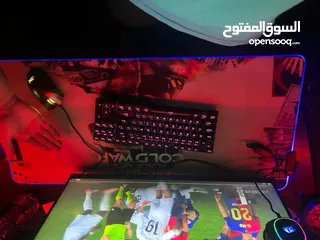  10 Mouse pad rgb للبيع استعمال يوم واحد بس