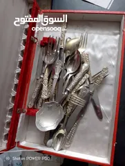  1 طقم شوك وسكاكين