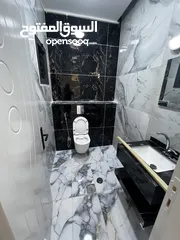  4 شقة للبيع منطقة الثامنة طابق روف هندسي 154 مع ترسات