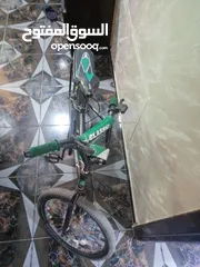  6 سلام عليكم يوجد بسكليت جنط عشرين نوع bmx اصلي تجميع امريكي البسكليت مافي اشي خربان كله جديد