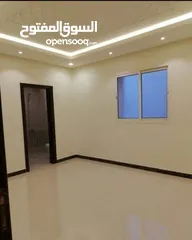  10 دهين مصري محترف بخبره كبيره في مجال الدهان و الديكورات وتركيب ورق الجدران وبديل الخشب وبديل الرخام ؟