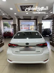 5 تويوتا كورولا 2022 محرك 1800 كهرباء وبنزين  بقوة 170 حصان عداد 50000 سياره مميزه واقتصاديه جدا