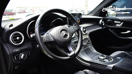  4 Mercedes GLC 300