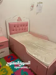  4 سرير اطفال بحاله ممتازه