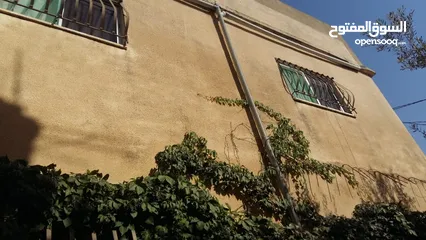  6 منزل مستقل طابقين للبيع بحالة ممتازة شارع القدس بالقرب من مدرسة خولة بنت الازور الحكومية