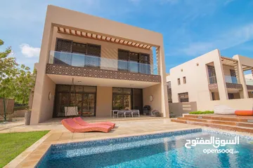  1 فيلا  راقیة 4 غرف نوم بتصمیم عصری +تملک حر Elegant villa with modern design + freehold