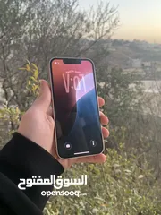  19 ايفون 13 ميني 128 جيجا مغير بطارية ومغير مجموعة اللوحة المنطقية اصلية يوجد خدوش بسيطة بطارية 91٪