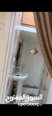  8 شقة كبيرة 5 غرف.