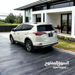  5 AED1,210 PM  TOYOTA RAV4 VX-R 2018  FS  GCC SPECS  IMMACULATE CONDITION