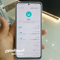  4 الجوال ياجماعه الخير بحاله الوكاله بس في مشكله بسيطه الي هي بيت الشريحه يبغى له تبديل وما يكلفك كثير