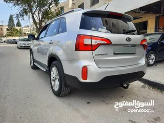  10 كيا سورينتو 2012